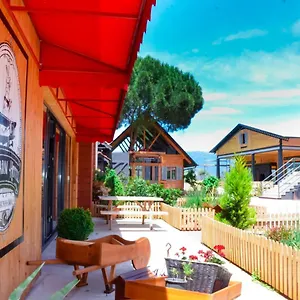Otel Old Farm, İzmir
